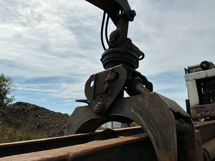 deere-335c-image-52