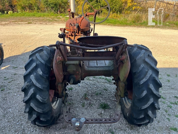 international-tractor-8225-image-4