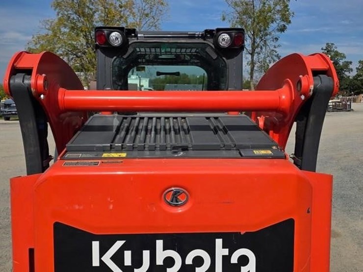 2025-kubota-ssv75-image-20