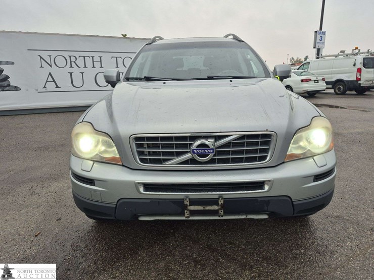 2012-volvo-xc90-image-2