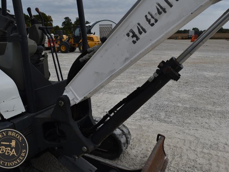 2021-bobcat-e35i-image-23