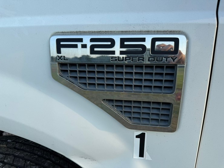 2008-ford-f250-image-28