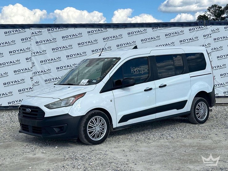 2020-ford-transit-connect-image-1