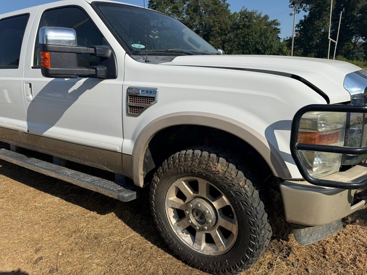 2010-ford-f350-image-41