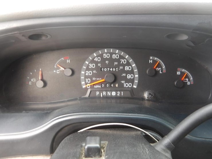 2002-ford-e350-image-18