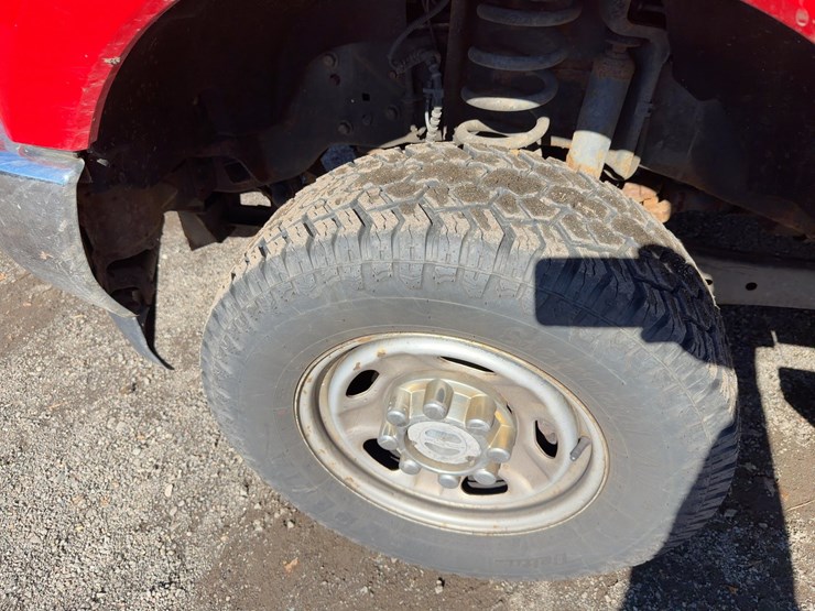 2017-ford-f250-xl-image-11
