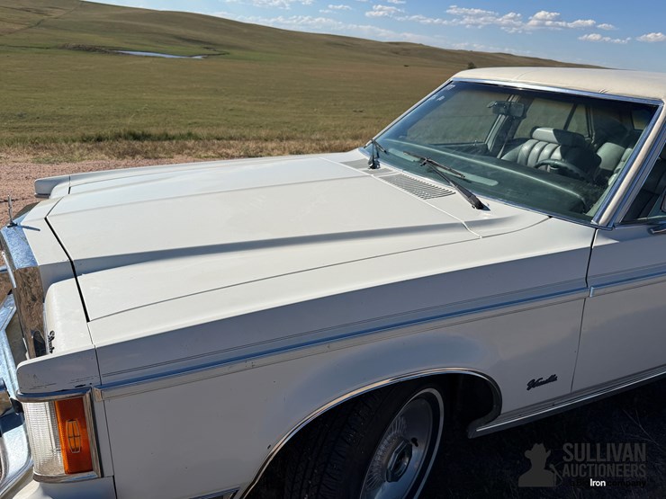 1977-lincoln-versailles-4-door-luxury-sedan-image-15