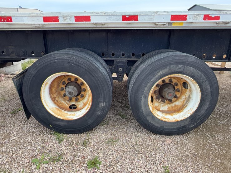 2013-great-dane-flatbed-image-28