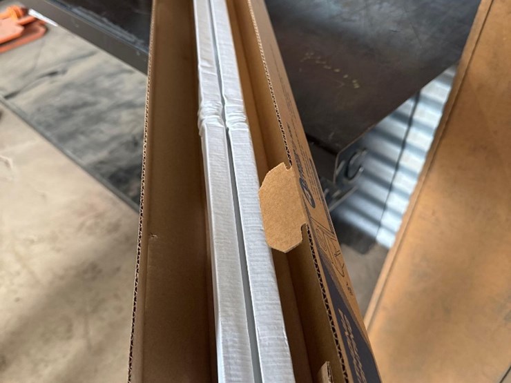 (6)-new-lithonia-lighting-co-4ft-t5/120v-shop-lights-image-2