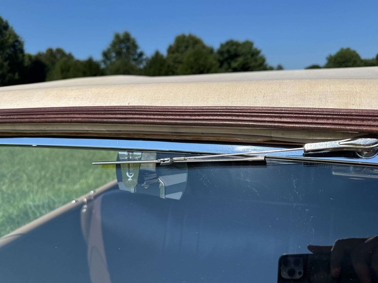 1935-ford-deluxe-phaeton-image-62