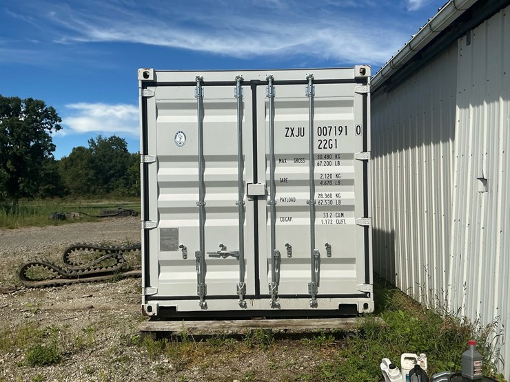 #179-•-shipping-container-with-interior-shelving-image-3