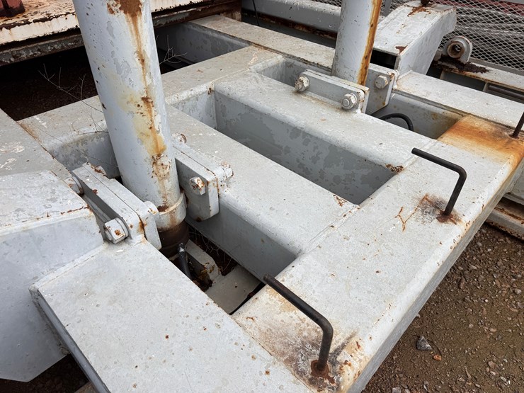 36’l-x-10.2’w-x-10.8’h-hydraulic-raising-drillers-top-doghouse,-skidded-image-10