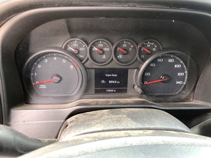 2020-chevrolet-silverado-2500hd-image-9