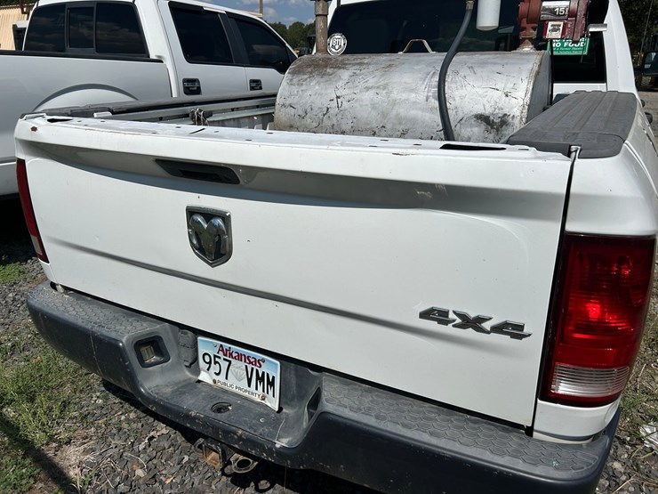 2014-dodge-1500-image-14