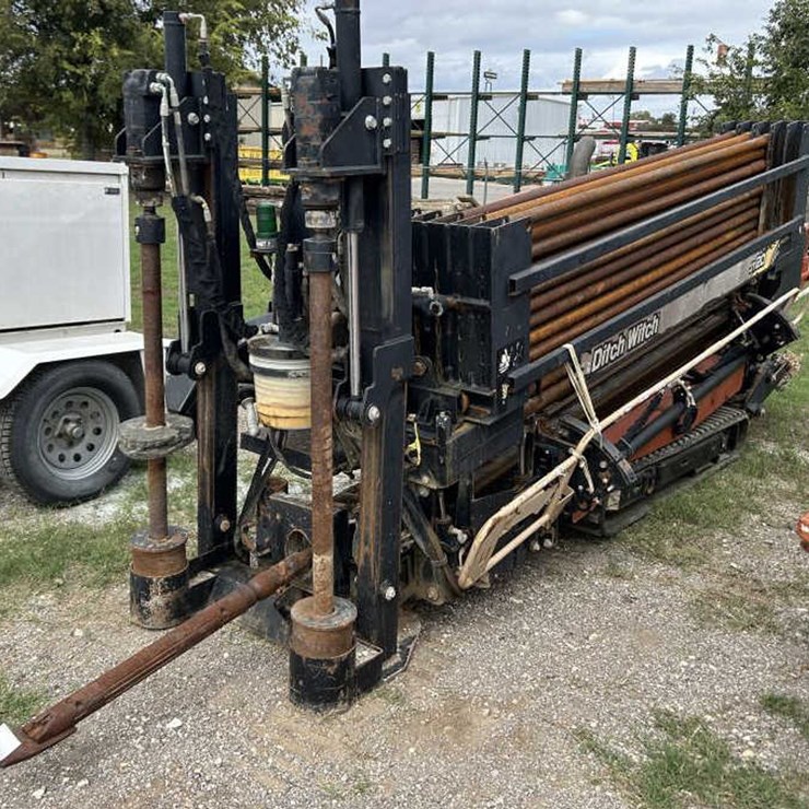 2015 DITCH WITCH JT20