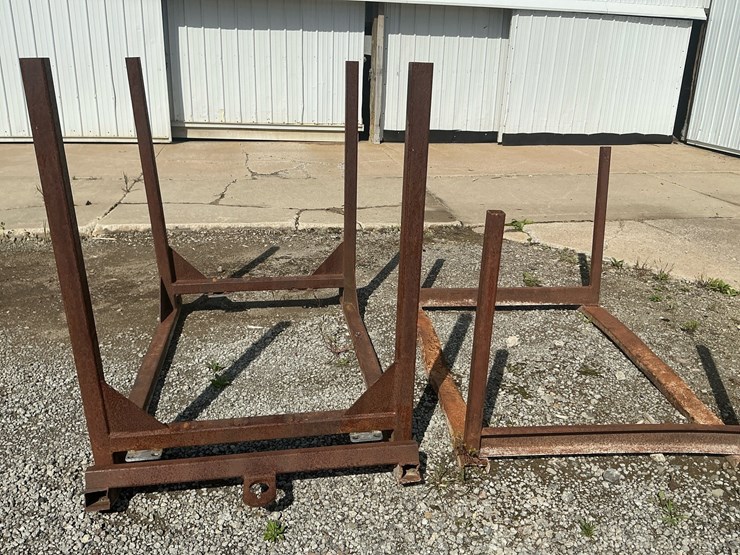 #188-•-2-welded-steel-storage-cradle-racks-image-3