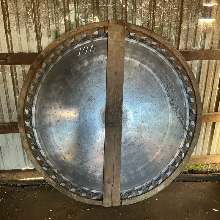 #140 • 56” Inserted-Tooth Circular Saw Blade