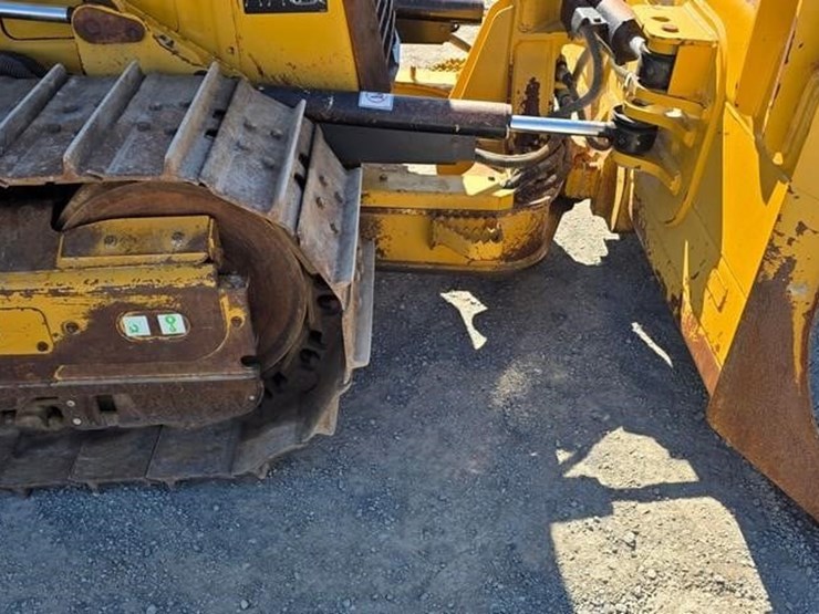 2021-caterpillar-d3-image-41