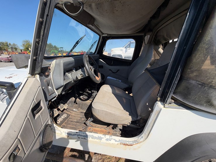 jeep-wrangler-image-8