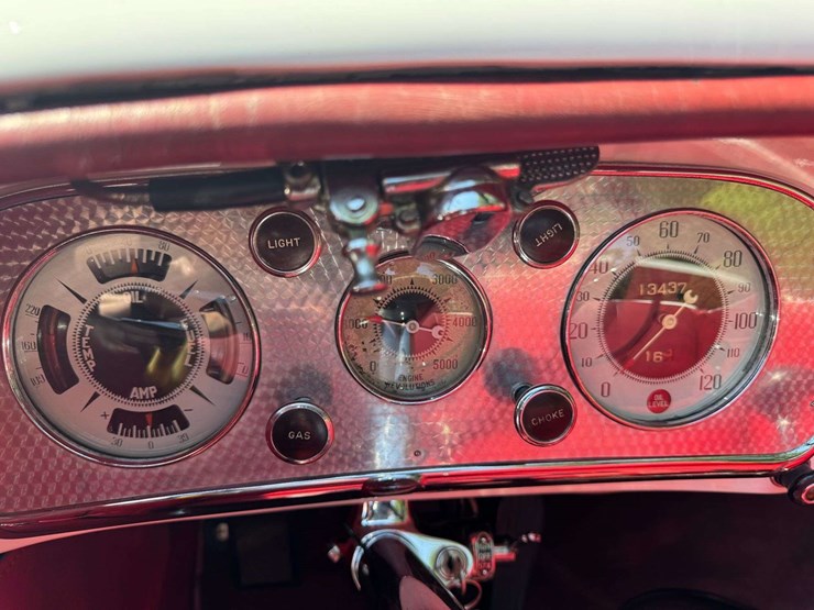 1936-auburn-852-supercharged-boattail-speedster-image-19