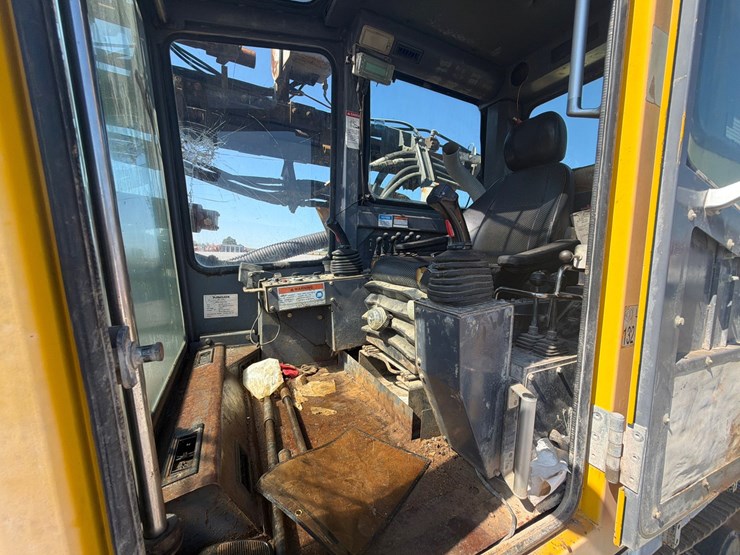2011-atlas-copco-ecm660-iv-image-28