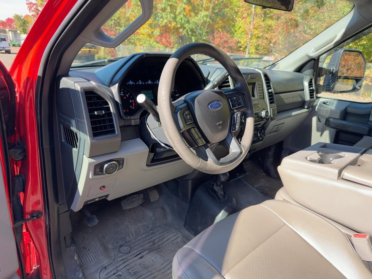 2017-ford-f250-xl-image-17