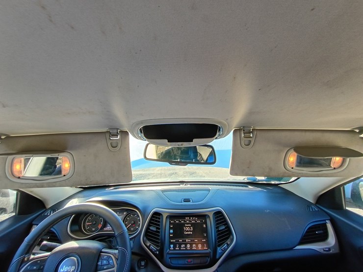 2014-jeep-cherokee-image-54