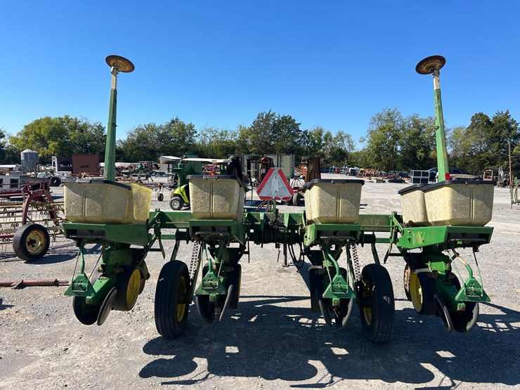 john-deere-7000-image-6