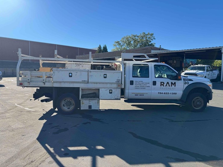 2016-ford-f550-image-8