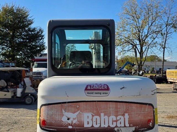 2006-bobcat-341g-image-24