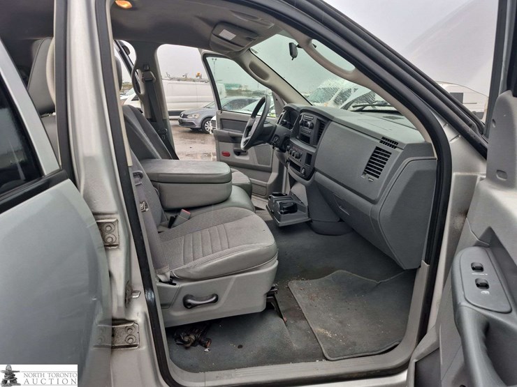 2008-dodge-ram-1500-image-27