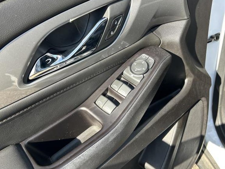 2019-chevrolet-traverse-image-7