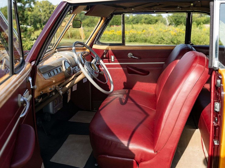 1947-ford-super-deluxe-sportsman-image-49