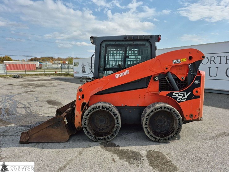 2018-kubota-ssv65-image-8