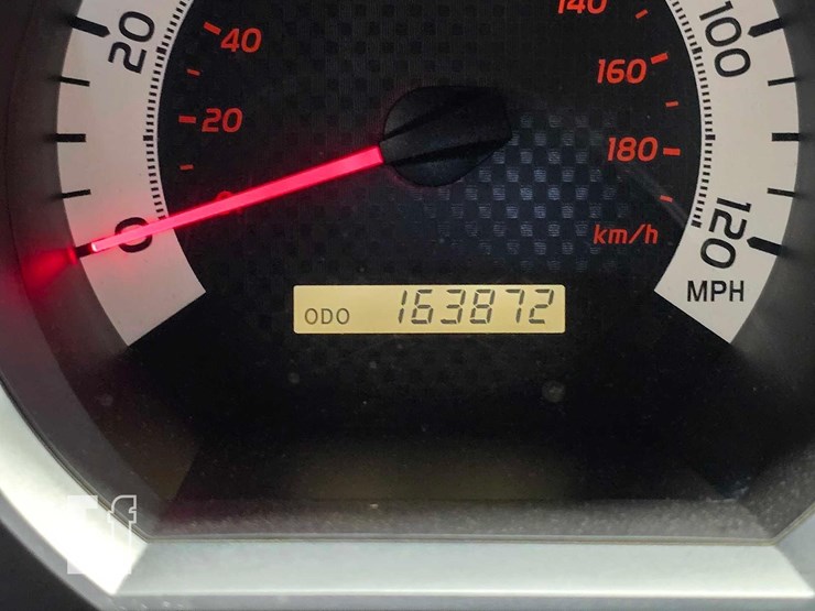 2013-toyota-tacoma-image-11