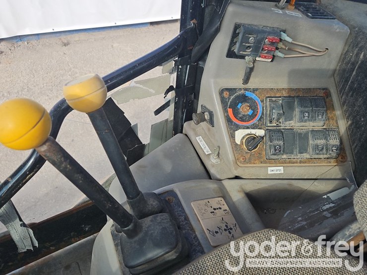 jcb-407b-image-33