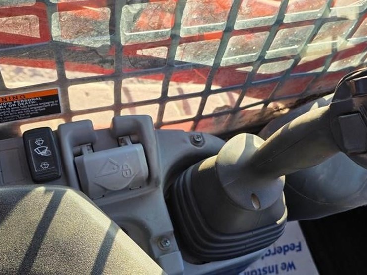 2022-kubota-svl75-2-image-46
