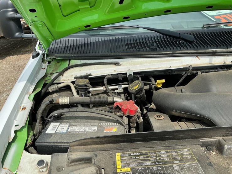 2016-ford-e350-image-12