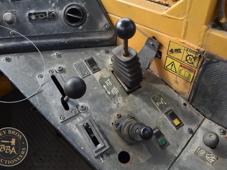 2001-volvo-a25c-image-48