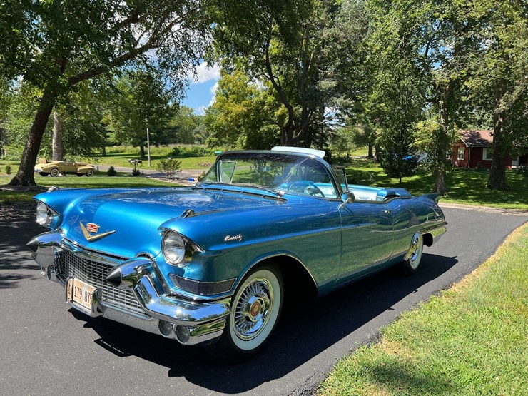 1957-cadillac-series-62-eldorado-biarritz-convertible-image-1