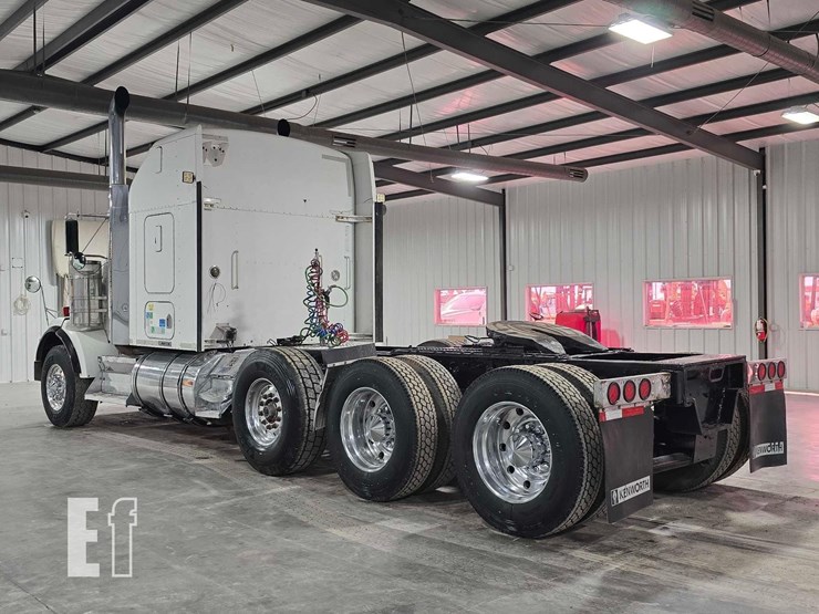 2009-kenworth-t800-image-4