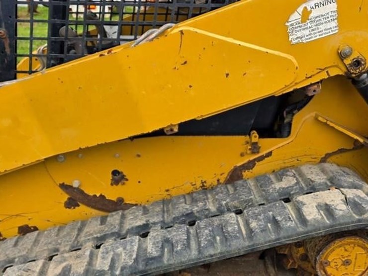 2012-caterpillar-259b3-image-12