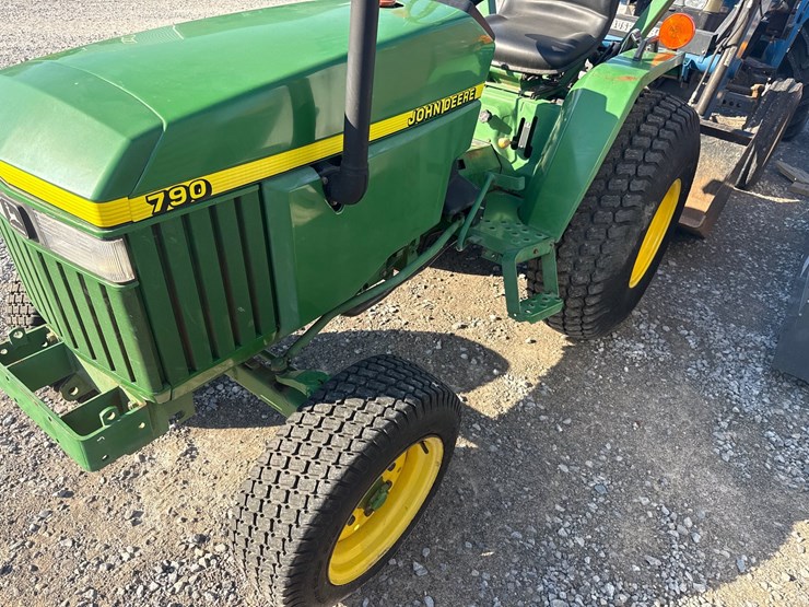 john-deere-790-image-5
