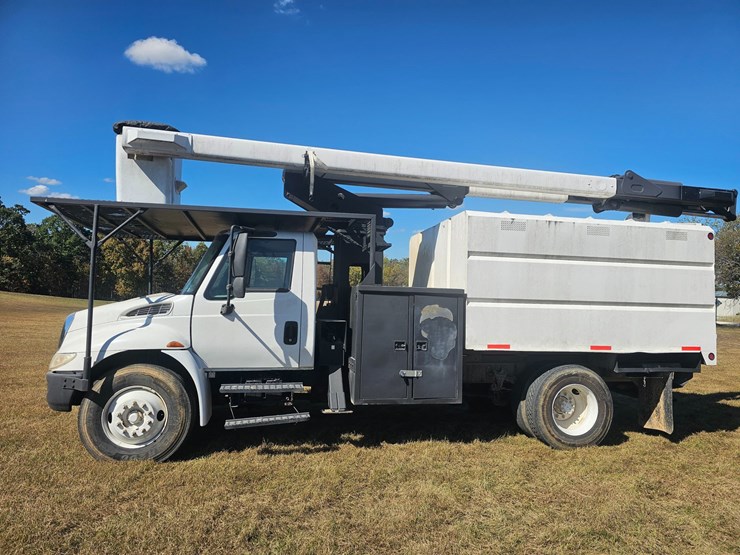 2005-international-durastar-4300-image-5