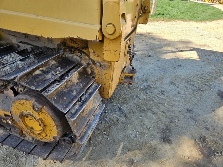 caterpillar-d3c-image-16