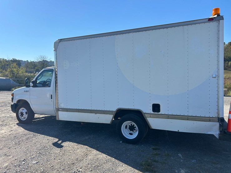 2008-ford-e450-image-4