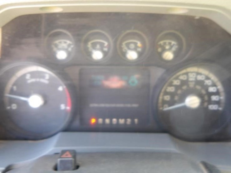 2011-ford-f350-image-18