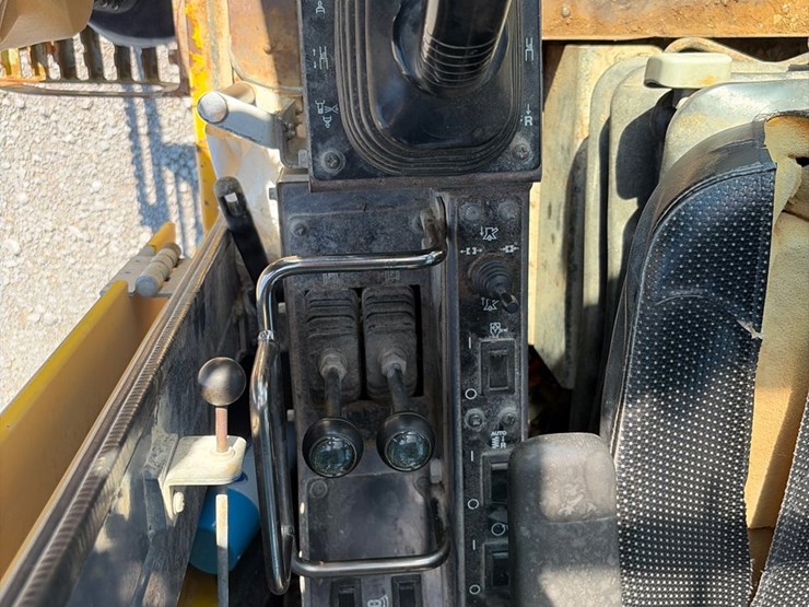 2011-atlas-copco-ecm660-iv-image-31