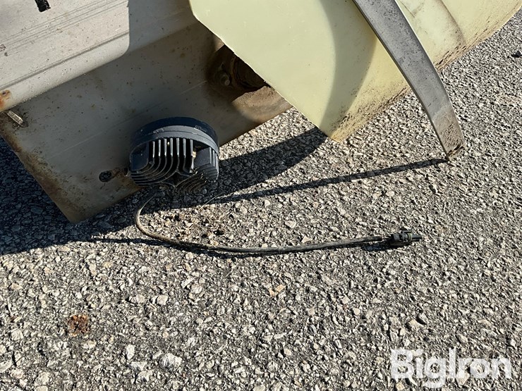 8’-stainless-steel-truck-salt/sand-spreader-attachment-image-17
