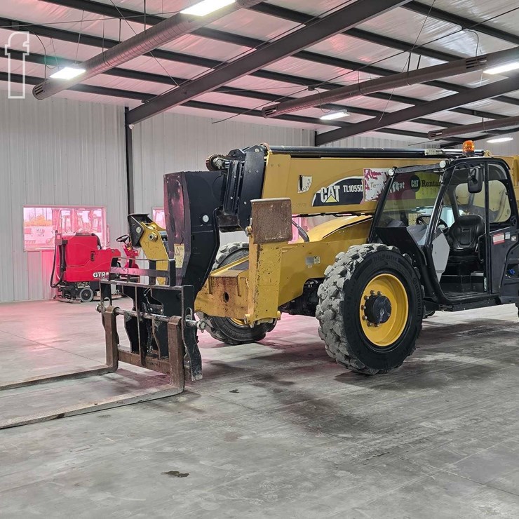 2018 CATERPILLAR TL1055D